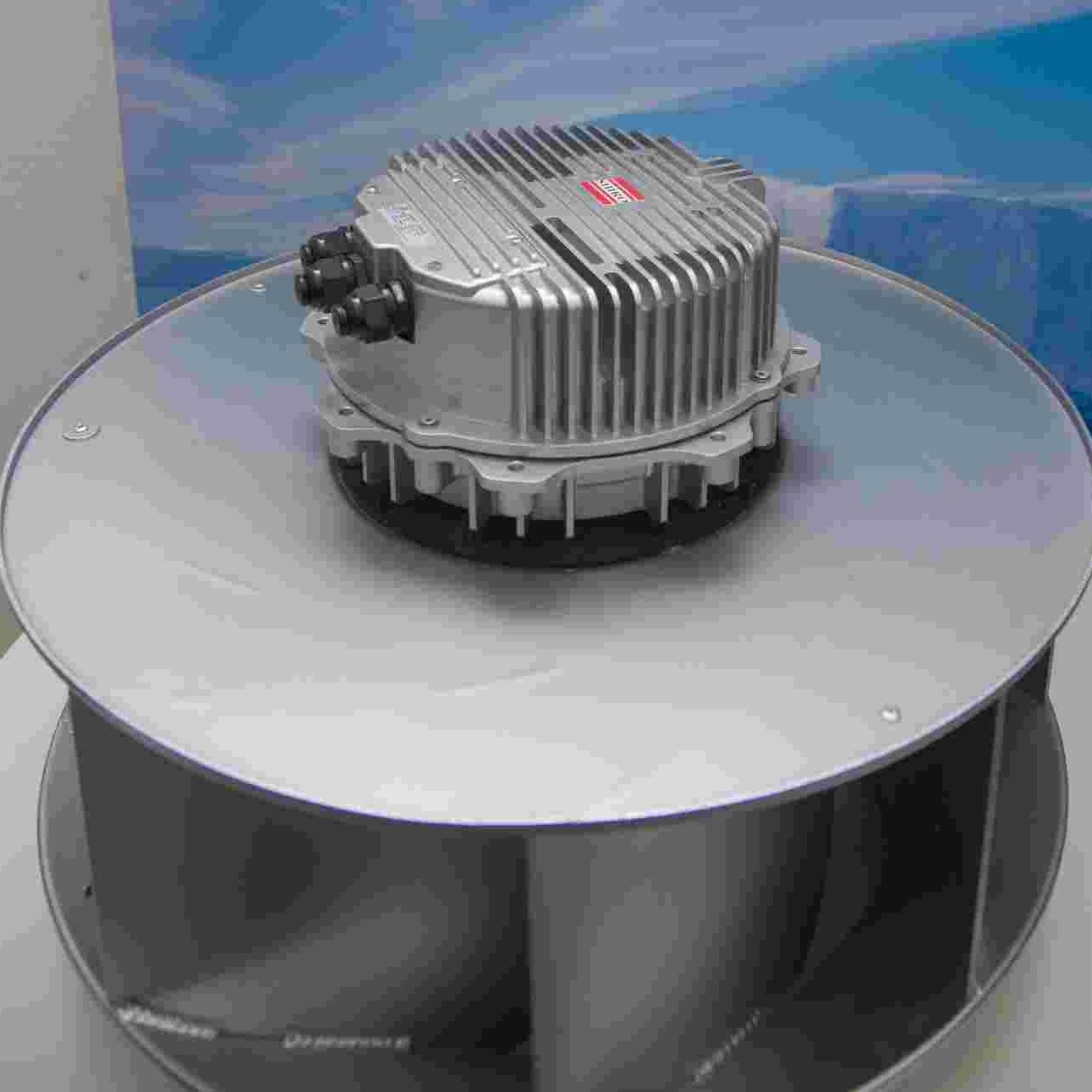 Blade 140mm EC Centrifugal Fan External Rotor Cooling Ventilation Fan